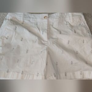 Tommy Bahama White Shorts with Silver Pineapple Embroidery